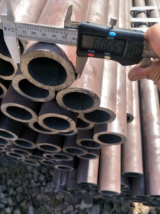 Large Diameter Seamless Low Temperature Resistant <strong>Pipe</strong> 16mn <strong>Alloy</strong> <strong>Steel</strong> <strong>Pipe</strong> Thin-walled Seamless <strong>Pipe</strong> - Product Image 3