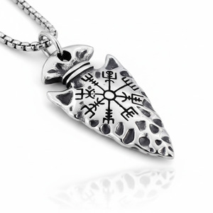 Collier pendentif bouclier en acier inoxydable pour femme, design géométrique blanc antique, style marteau de Thor - Product Image 3