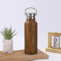 Botella de Agua Deportiva de Boca Ancha con Aislamiento de Doble Pared y Diseño de Madera Impresa por Transferencia de Agua, Fabricada en Acero Inoxidable 304, para Uso en Exteriores