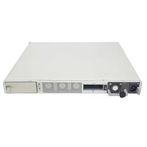 Routeur 1U de la série 8300 C8300-1n1s-4t2x (2 ports Ethernet 10 Gigabit et 4 ports 1 Gigabit) C8300-1n1s-4t2 - Product Image 2