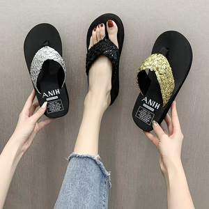 Nuevas Sandalias de Moda para <span class=keywords><strong>Mujer</strong></span>, con Suela Antideslizante, con Lentejuelas, <span class=keywords><strong>Chanclas</strong></span> con Plataforma, Pantuflas de Exterior para <span class=keywords><strong>Mujer</strong></span> - Product Image 1