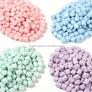 Зеленые гранулы ПВХ для производства игрушек, нетоксичный безопасный материал, сертифицированный CE - Product Image 1