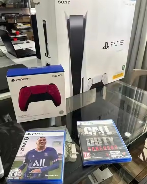 Wholesale Brand New Original PS5 Console with Private Mold 8K Family-Friendly Video Game Entertainment