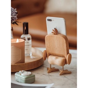 Soporte de Madera para Teléfono con Cara de Abeja Triste, Decoración de Escritorio de Madera de Haya, Regalo Portátil para Oficina y Hogar - Product Image 3