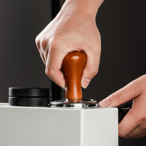 L-Beans - Prensador de café de acero inoxidable 304, base plana de 51/58 mm, para accesorios de máquina de espresso - Product Image 1