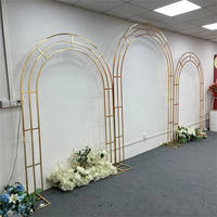 Arche de mariage élégante et luxueuse en fer doré électroplaqué, détachable, incurvée, support de toile de fond, conception modulaire, durable, pour événements et photographie