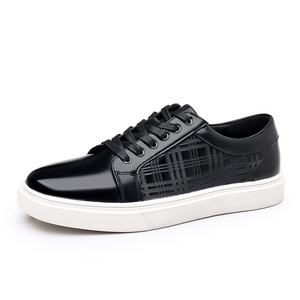 Nouvelle Arrivée Chaussures Décontractées pour Hommes Style Skateboard Sportif à Lacets, Tige en Cuir Respirant, Bout Ouvert, pour la Marche et la Course - Product Image 5