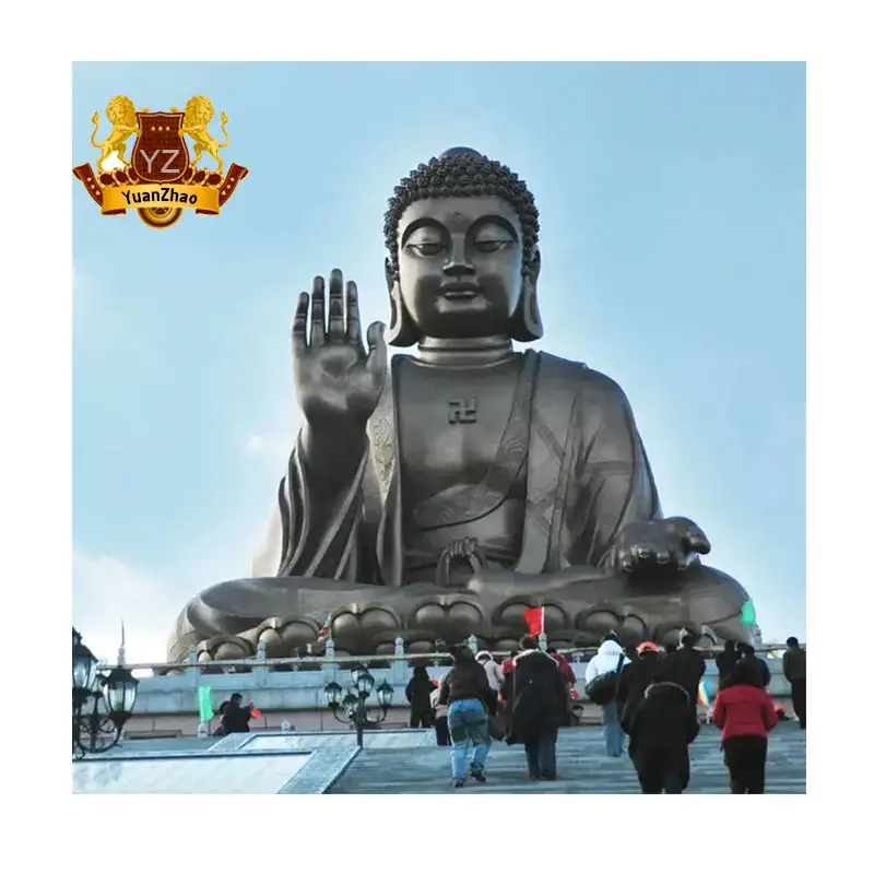 Statua di Buddha seduto in bronzo di rame fuso in metallo indiano orientale religioso all'aperto grande statua di Buddha in ottone