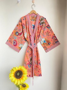 Bata Kimono India Hecha a Mano de Algodón Orgánico Transpirable y Suave con Cuello en V, Manga 3/4 y Cinturón, para Playa, Dama de Honor, Ropa de Dormir, Elegante - Product Image 6