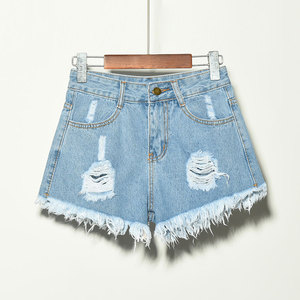 Shorts <span class=keywords><strong>de</strong></span> mezclilla elásticos rasgados <span class=keywords><strong>de</strong></span> talla grande <span class=keywords><strong>para</strong></span> mujer, transpirables, estilo vintage, con estampado <span class=keywords><strong>de</strong></span> moda <span class=keywords><strong>para</strong></span> verano, <span class=keywords><strong>para</strong></span> chicas y damas <span class=keywords><strong>de</strong></span> talla grande. - Product Image 4