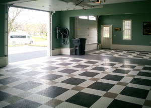 Top Quality Garage Floor <b>Tiles</b> <b>Plastic</b> Floor Mat Easy to Clean Interlocking <b>Plastic</b> Floor <b>Tiles</b> for Supermarket - Product Image 4