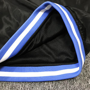 Short d'entraînement pour sports de plein air personnalisé en gros taille moyenne en toile avec décoration vintage méthode de tissage non tissé - Product Image 5