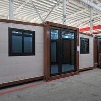 Maison conteneur préfabriquée extensible durable de 20 pieds avec structure en acier, maison modulaire personnalisée pour location à long terme
