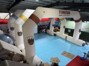 Gerbang Masuk Tiup Inflatable 8m Langsung dari Pabrik, Inflatable Iklan Tahan Air dari Bahan Oxford untuk Garis Start Finish Bersepeda - Product Image 1