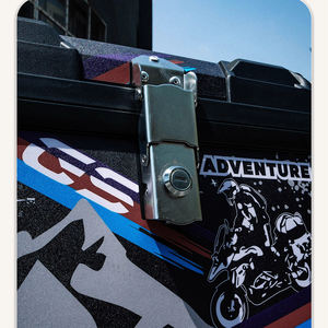 Maletero de motocicleta <span class=keywords><strong>cuadrado</strong></span> de plástico ABS Universal de gran capacidad con tapa Vehículo eléctrico Expansión de tres cajas - Product Image 6