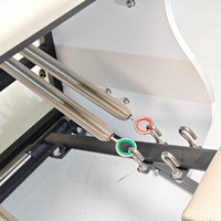 Chaise Wunda de Pilates haut de gamme, structure robuste en contreplaqué multicouche peint en blanc et support en acier avec poignées en D, chaise haute de Pilates