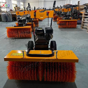 แปรงหญ้าเทียมประสิทธิภาพสูง แปรงหญ้าเทียมคุณภาพดี เครื่องปัดหญ้าเทียมแบบใช้น้ำมันเบนซิน - Product Image 4