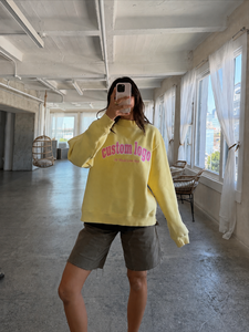Sudadera Casual de Cuello Alto para Mujer con Estampado de Letras Personalizado, Oversize, Manga Larga, Forro Polar Suave, Estilo Urbano, Top Diario - Product Image 3