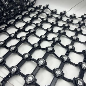 Pantalla LED de Malla Transparente RGB P41.6 para Exteriores, Pantalla LED de Malla Flexible para Fachadas Multimedia, Eventos y Fiestas - Product Image 1