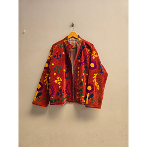 Chaqueta de pana roja para mujer con patrones florales bordados a mano, cuello mandarín, abrigo corto estilo vintage Prairie Chic - Product Image 3