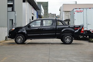 FOTON Conqueror <span class=keywords><strong>PLUS</strong></span>: Camionnette 4WD diesel manuelle de 2.0T, performante, pratique et économe en carburant. - Product Image 2