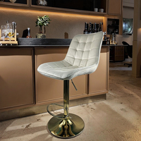 Chaise de bar moderne nordique pour salle à manger, mobilier d'appartement, tabouret de bar premium avec base en métal et repose-pieds