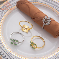 Anneau de serviette de table de luxe moderne, écologique et durable, en émail or/argent, orné de feuilles et de diamants, idéal pour mariages, banquets et hôtels