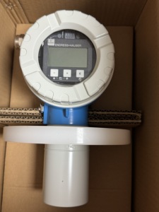 เซ็นเซอร์วัดระดับอัลตราโซนิก Endress+Hauser Prosonic FMU42 PVDF รุ่น Prosonic FMU42 - Product Image 2