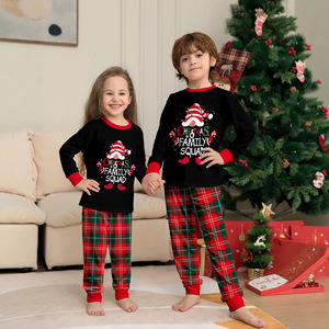 Conjuntos de pijamas navideños a juego para la familia, con estampado de letras, diseño de gnomos, a cuadros rojo y negro, camiseta de manga larga y pantalones, ropa de dormir, venta al por mayor, personalizado - Product Image 3