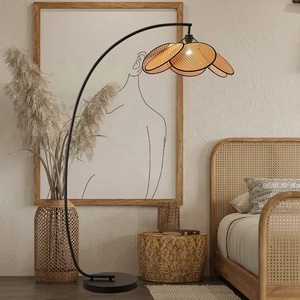 Stile giapponese vecchio lusso creativo Retro Led pavimento Rattan personalità divano creativo lampada da terra decorativa - Product Image 5