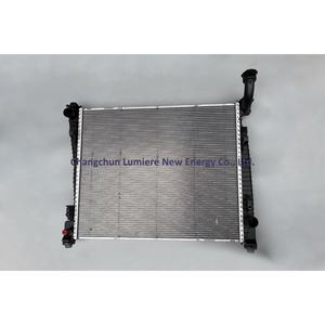 Réservoir d'eau de radiateur de refroidissement du moteur pour Dodge Durango Jeep Grand Cherokee WK 55038001AG 55038001AH 52014529AB 55038185AE - Product Image 2