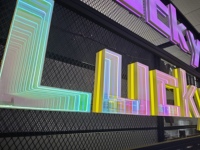 Enseigne lumineuse LED 3D personnalisable en forme de fosse profonde pour décoration murale de magasin/maison et publicité pour entreprises