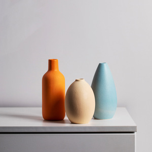 Vaso in ceramica set <span class=keywords><strong>di</strong></span> tre pezzi vaso bianco decorazione arredi e decorazioni per la casa <span class=keywords><strong>di</strong></span> fiori moderni vaso <span class=keywords><strong>di</strong></span> fiori - Product Image 3