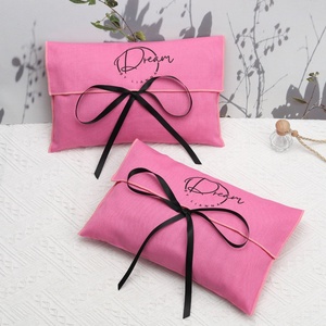 Sacs en toile de coton imprimés avec logo personnalisé, pochettes cadeaux, emballages pour bijoux, pochettes à rabat en coton, pochettes anti-poussière - Product Image 1