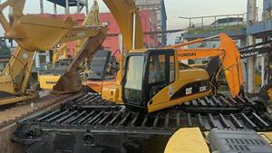 เครื่องขุด320cl 320c หนอนผีเสื้อมือสองจากญี่ปุ่นใช้320cl แท้พร้อมส่วนประกอบเครื่องยนต์หลัก - Product Image 3