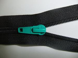 TIANYI Automatische CFC Nylon Rits Slider Montage Machine - Product Image 3