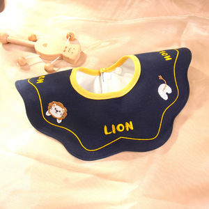 مريلة أطفال مطرزة قابلة للدوران 360 درجة للجنسين، وشاح مزدوج للمواليد الجدد، منشفة لعاب من القطن الخالص مقاومة للماء بنمط كرتوني - Product Image 1