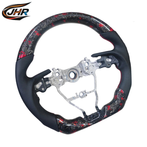 พวงมาลัยคาร์บอนไฟเบอร์สีแดงแบบฟอร์จ สำหรับอัพเกรด Toyota <span class=keywords><strong>Camry</strong></span> รุ่นที่ 8  แบบ OEM พวงมาลัยสปอร์ตแบบกำหนดเอง - Product Image 2