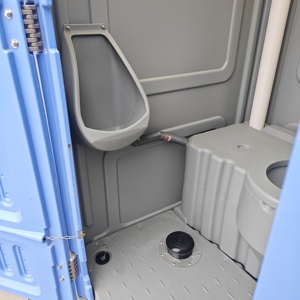 Toilettes portables fabriquées en Chine, toilettes mobiles en plastique pour l'extérieur avec urinoir pour <span class=keywords><strong>chantier</strong></span>, promotion et ventes - Product Image 5