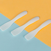 Mini spatule crème cosmétique Stock couleur blanche petite brosse de soins de la peau en plastique avec utilisation de marque privée pour le Logo d'impression de beauté du visage
