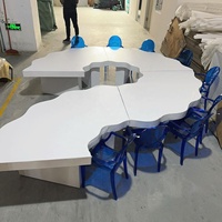 Tables pour enfants en serpentine blanche, design lune, pour 16 places, pour fêtes d'enfants, salle à manger, mobilier d'hôtel, salon extérieur