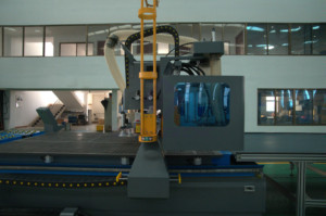 เครื่องแกะสลักซีเอ็นซีแบบเปลี่ยนหัวเครื่องมืออัตโนมัติ รุ่น 1530 พร้อมโต๊ะสุญญากาศขนาด 5*10 ฟุต - Product Image 4