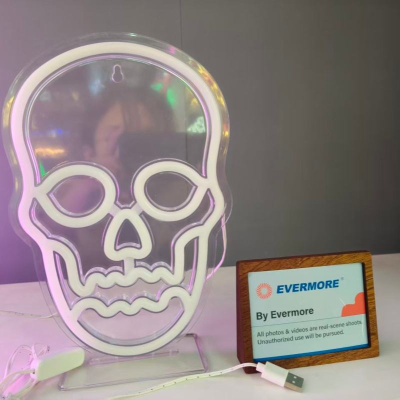 2025 New Cross-border LED Christmas Halloween Acrylic Neon Light Indoor Styling Atmosphere Light Skull Neon Light
