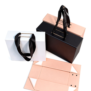 Boîte cadeau haut de gamme moderne pliable avec poignée en ruban, fermeture magnétique, finition mate écologique pour cosmétiques et produits de soin de la peau - Product Image 4