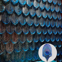 Écran décoratif en verre en forme de plume colorée avec cristaux pour la décoration intérieure et mur-rideau extérieur