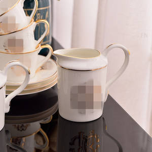 Service à thé de luxe en céramique de Phnom Penh, tasses et soucoupes, ensemble de tasses à café en porcelaine nordique avec bord doré - Product Image 5