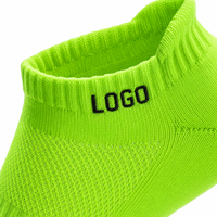 Chaussettes de sport antimicrobiennes pour hommes et femmes, chaussettes de course à coupe basse, chaussettes d'entraînement en maille respirante, chaussettes de sport à semelle rembourrée