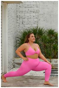 Traje de Yoga ajustado para ejercicio de cintura alta para mujer, conjunto de 3 piezas de talla grande personalizado Spandex/Nylon, ecológico, transpirable, de secado rápido - Product Image 5
