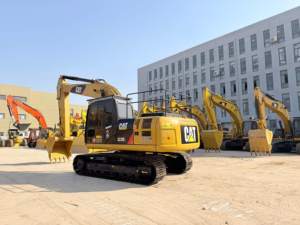 รถขุด CAT 323DL สำหรับงานหนัก พร้อมบุ้งกี๋เสริมความแข็งแรง ทนทาน ใช้เครื่องยนต์ CAT C6.4 6 สูบ  โครงสร้างแข็งแรงทนทาน - Product Image 2