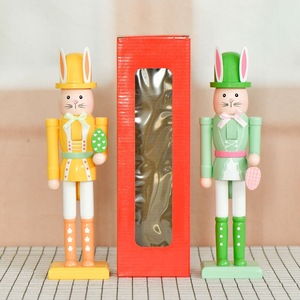 Casse-noix Lapin Jaune-vert Lumineux Fait Main 30 cm – Décoration de Bureau pour Fête et Festival - Product Image 4